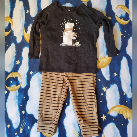 2for1 Carter's Long Sleeve & Pant 12M. - Picture 1 of 4